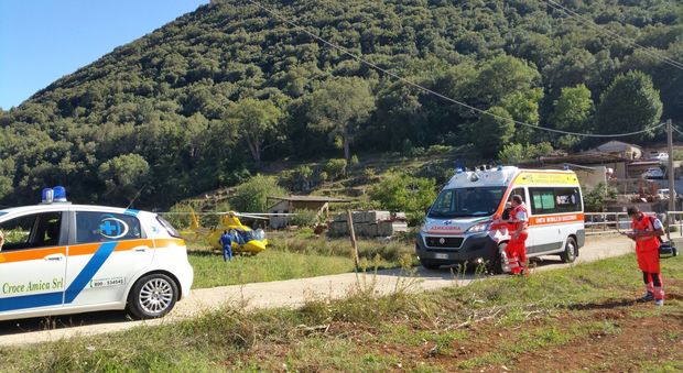 Cade nel cortile di casa a Monte San Biagio: ragazzino di 12 anni elitrasportato al "Gemelli"