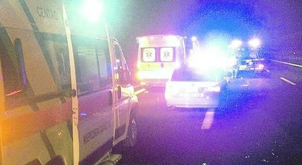 Fratelli morti sull'A1 per un'auto contromano: Castellammare a lutto