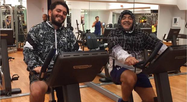 Maradona, pedalata con Diego jr mercoledì udienza dal Papa