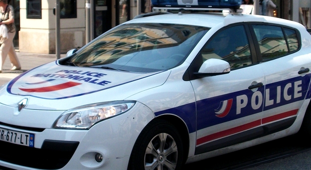 Francia, poliziotto uccide tre persone e poi si toglie la vita