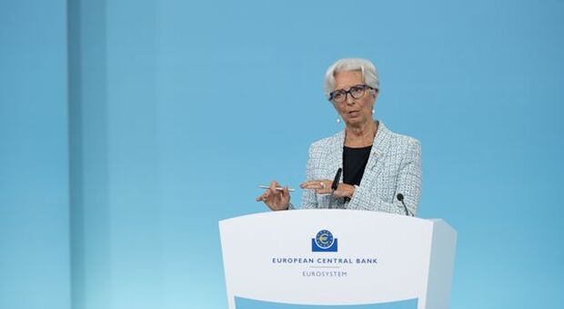 Lagarde (BCE): non ci sono condizioni per innalzamento tassi. Inflazione calerà in 2022