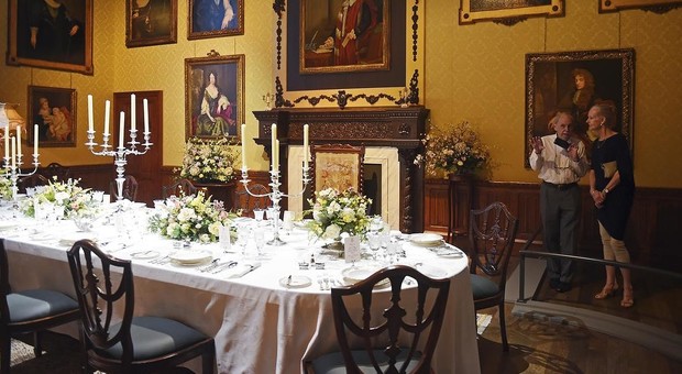 Airbnboffre la possibilità di pernottare nel castello di Downton Abbey con maggiordomo personale incluso