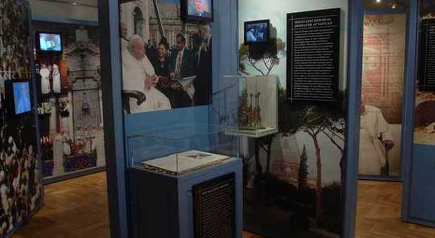 Vaticano, mostra su Wojtyla e l'ebraismo negli spazi del Braccio di Carlo Magno