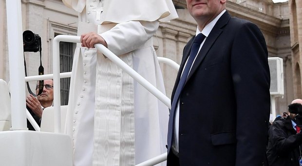 immagine Vaticano, Domenico Giani invia la lettera di dimissioni per la fuga di notizie