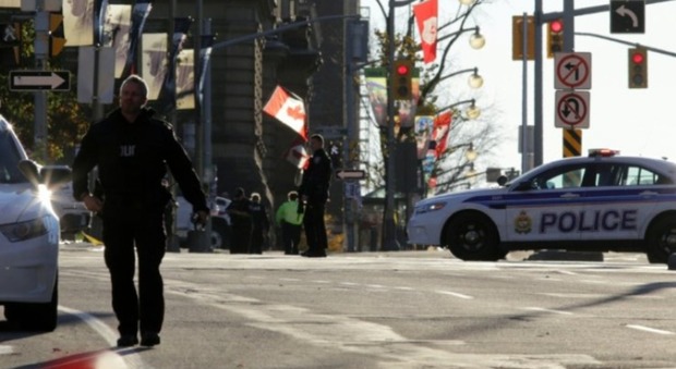 Canada, sospetto terrorista Isis ucciso dalla polizia: «Progettava attacco entro 72 ore»
