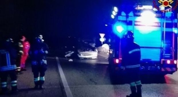 Incidente choc ad Ancona. Auto con 4 giovani si schianta, morta una 21enne di Loreto