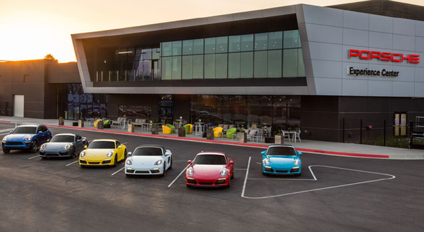 Il Porsche Experience Center di Carson in California