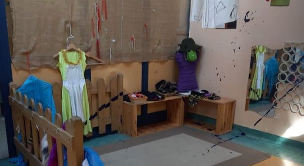 Roma, scuola dell'infanzia chiusa per atti vandalici. La presidente del Municipio: «Vigliacchi»
