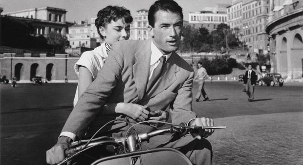 Audrey Hepburn e Gregory Peck in "Vacanze romane"