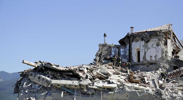Terremoto in Centro Italia, il dramma nel dramma: incubo amianto