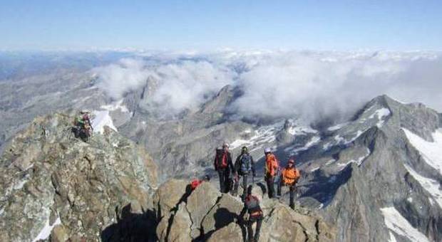 Valtellina, morti quattro escursionisti: sono precipitati in un canalone sul monte Disgrazia