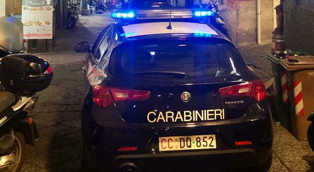 Napoli, rapinate due 23enni in via Ferrante Imparato: costrette a scendere dall'auto con una pistola