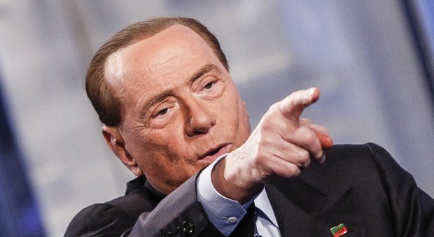 Berlusconi punge Montella: «Speriamo che il Milan cambi tattica»