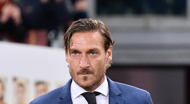 Roma-Inter, Totti attacca: «Var una vergogna, chiaro il rigore su Zaniolo»