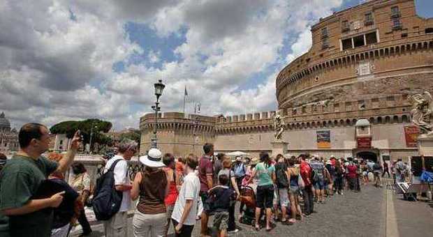 Mafia Capitale spaventa i turisti stranieri Gli hotel: chiedono se Roma è pericolosa