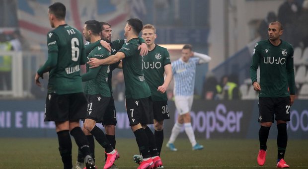 Petagna illude la Spal, poi il Bologna ribalta il derby: 3-1