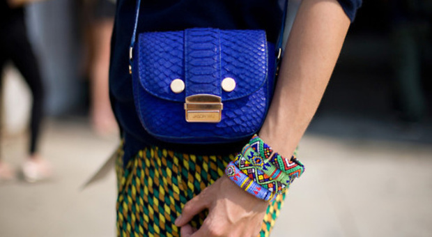 L’estate 2015 viaggia in mini bag le borse must have? Piccole e colorate