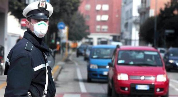 Lotta allo smog: stop al traffico in centro. Il Comune "blocca" gli Euro 3