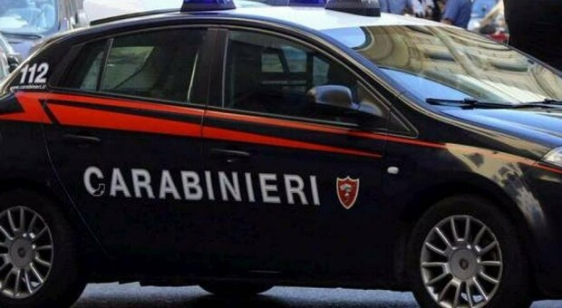 Roma, negozio del centro violava le norme anti Covid: chiuso dai carabinieri