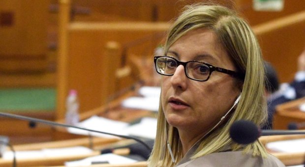 Lombardi: «Un errore le ingerenze di Grillo e Di Maio su Zingaretti»