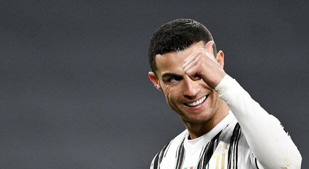 Juventus, Ronaldo vuole il trono del gol: nel mirino i record di Romario e Bican