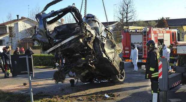 L'Audi distrutta nell'incidente