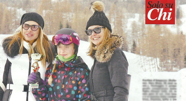 Ilary Blasi, fuga da single a Cortina con la mamma Daniela e i figli Chanel e Cristian