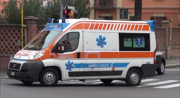 Bologna, operaio muore folgorato sulla linea della ferrovia: si indaga per omicidio