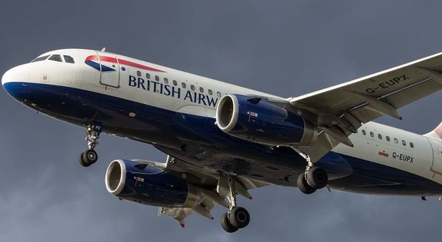 Atterraggio d'emergenza a Londra per un aereo British Airways proveniente da Napoli