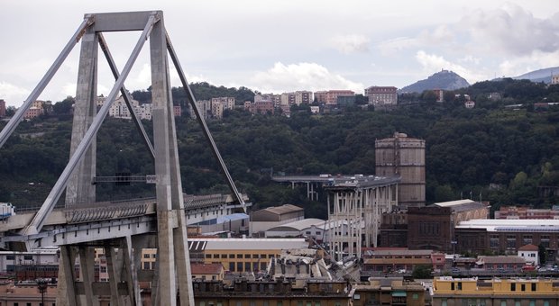 Genova, nei video c'è la chiave del disastro: non escluso l'errore di costruzione