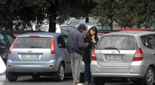 Reddito di cittadinanza anche a 40 parcheggiatori abusivi: tutti indagati