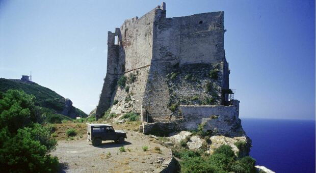 Torre di Gorgona (Foto Archivio Parco NAT)