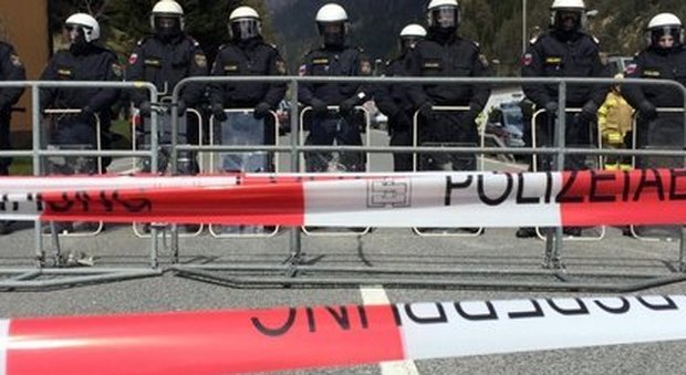 Austria: "La nostra polizia sui treni italiani, o alziamo un recinto"