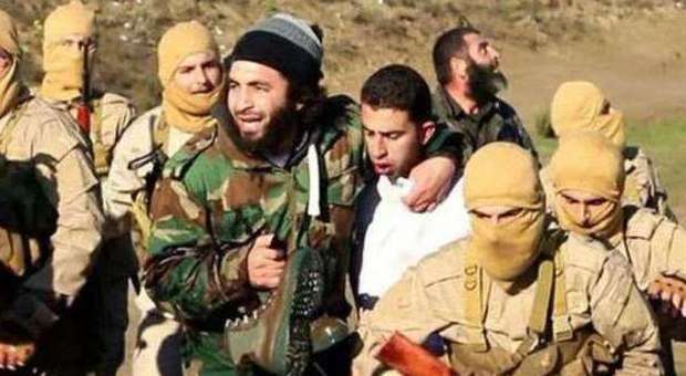«Isis, imminente l'esecuzione del pilota giordano», nuovo tweet dei jihadisti