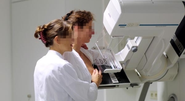 Tumore al seno e all’utero: poca prevenzione in Puglia: test solo per il 34% delle donne