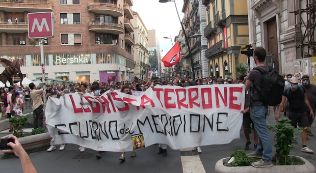 Salvini, accesso blindato ai contestatori: «Le strade di Napoli non sono dei leghisti»