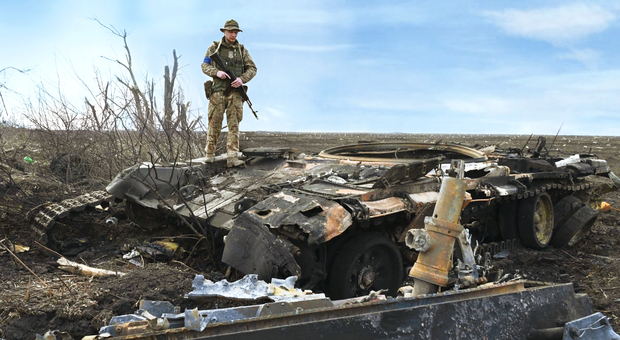 Perché la Russia perde tanti carri armati in Ucraina? «Missili Javelin (forniti dagli Usa) e tattica sbagliata»