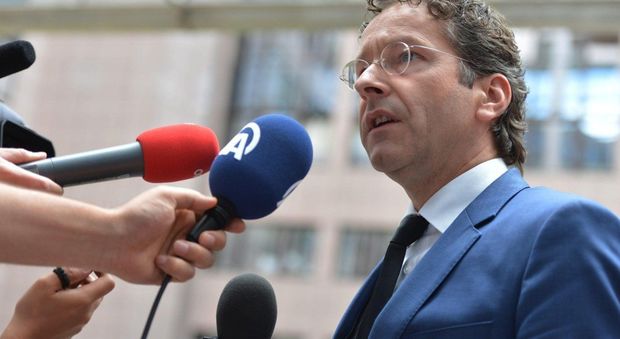 Dijsselbloem: «Resto al mio posto, nessun ministro ha chiesto le mie dimissioni»
