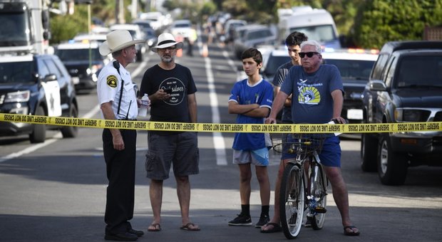 immagine Frana sulla spiaggia dei surfisti in California: tre morti