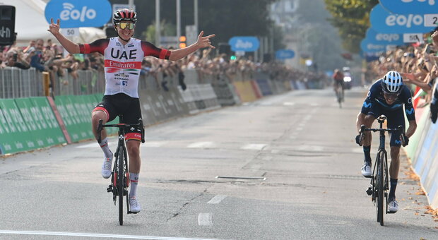 Giro di Lombardia, vince sempre Pogacar. Festa per Nibali e Valverde nel giorno del loro addio
