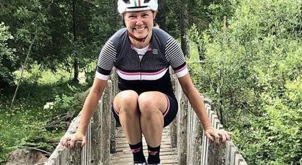 Roberta Agosti morta travolta da camion: la ciclista si stava allenando nel Brasciano