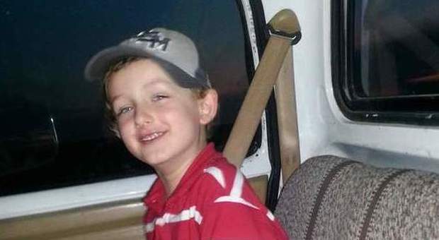 Louisiana, polizia spara contro auto e uccide un bimbo autistico di sei anni