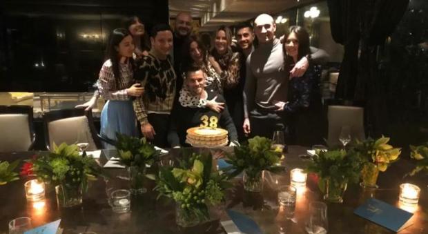 Ancelotti torna a Napoli: Katia e Mino star al party di Maggio