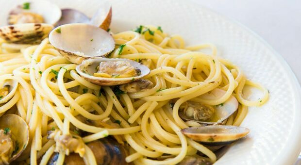 Il litorale di Roma ritrova «Spaghettongola», la festa delle vongole e del pescato locale: ecco quando