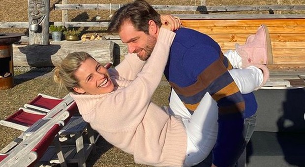 Michelle Hunziker compie 43 anni, il marito Tomaso Trussardi non bada a spese per il regalo Michelle Hunziker compie 43 anni, il marito Tomaso Trussardi non bada a spese per il regalo