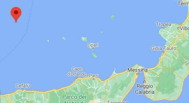 Terremoto a largo della Sicilia, scossa di 3.8 a nord di Palermo: gente in strada