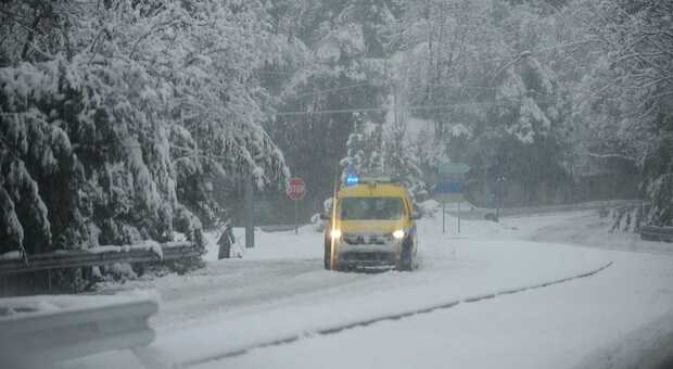 Torna la neve in Abruzzo, 20 centimetri di manto bianco: imbiancata anche Roccaraso