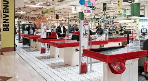 Centri commerciali in crisi: mobilità ad Auchan, Carrefour, Mediaworld