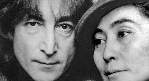 Yoko Ono rivela: "John Lennon aveva pulsioni bisessuali"