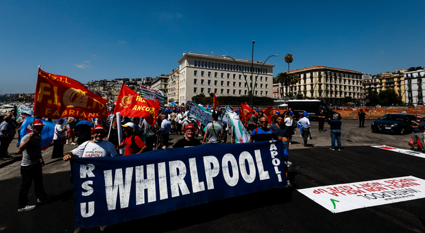 Italia, il Covid dà il colpo di grazia: tremano 400mila lavoratori al Sud